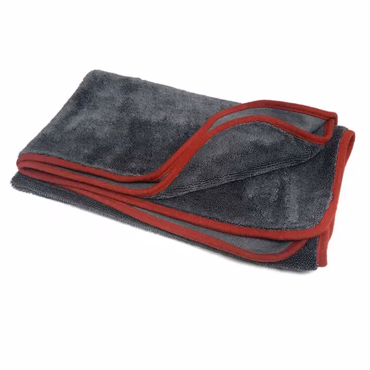 Laveta din microfibra pentru sters caroseria