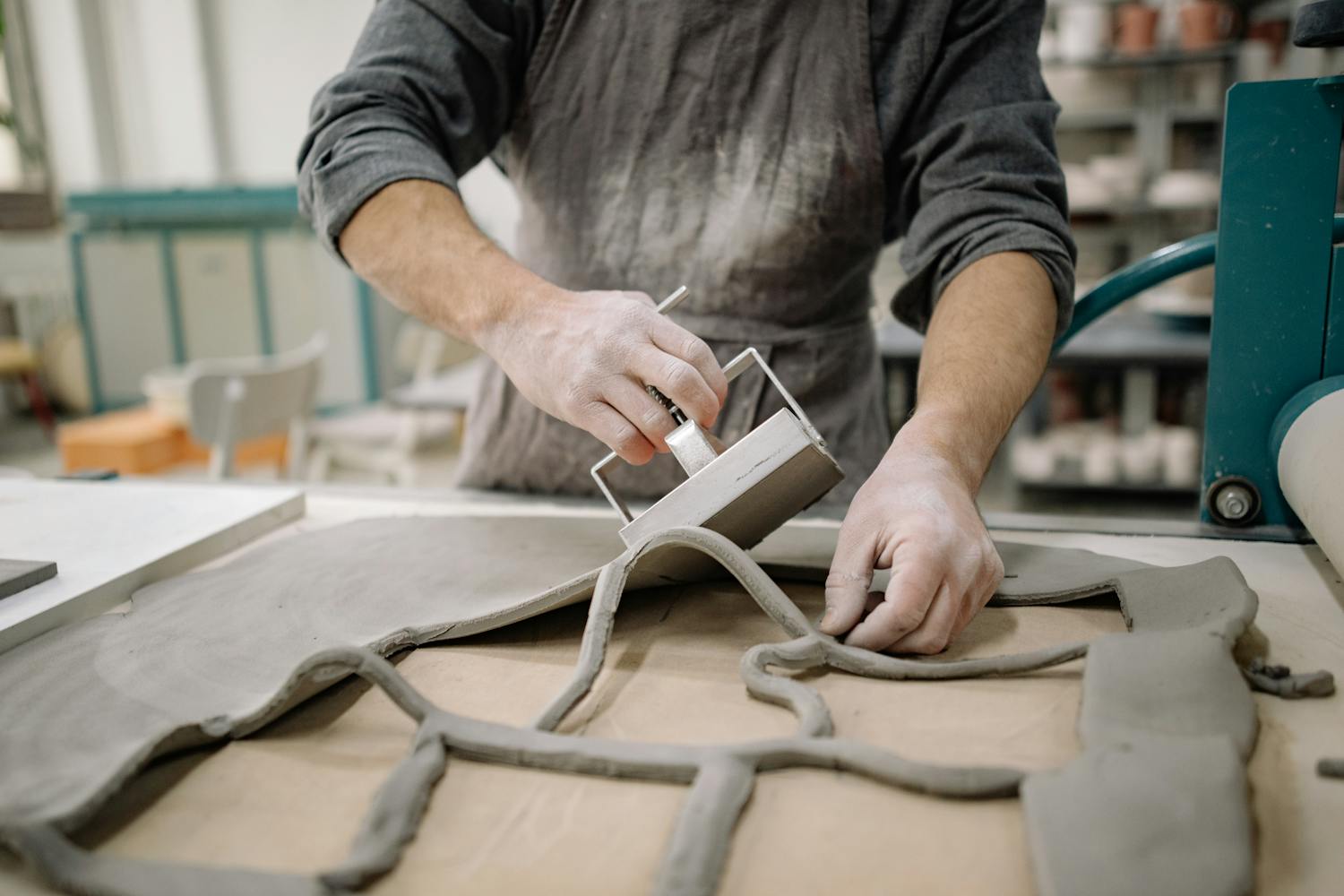 Cea mai buna masina de taiat gresie si faianta – Ghid complet pentru a alege cea mai buna masina de taiat gresie si faianta