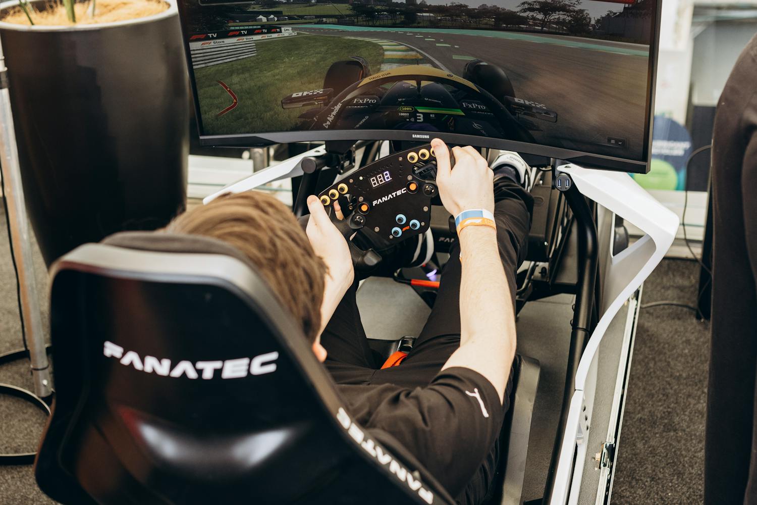 Cel mai bun volan pentru gaming